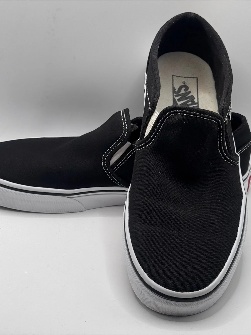 VANS Classic Canvas Slip On, Black, Women’s Size 9.5, Skateboarding Casual Shoes
